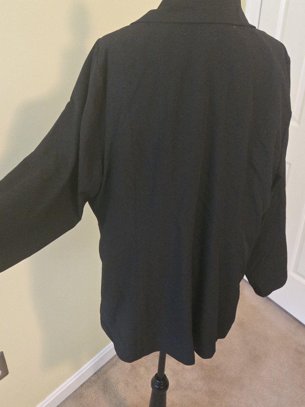 torrid Black Open-Front Draped Blazer - Picture 4 of 5